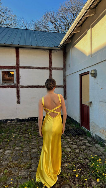 Mermaid Spaghetti Straps Floor Length Yellow Evening Dress Backless Prom Dresses SD2163 HZ0628